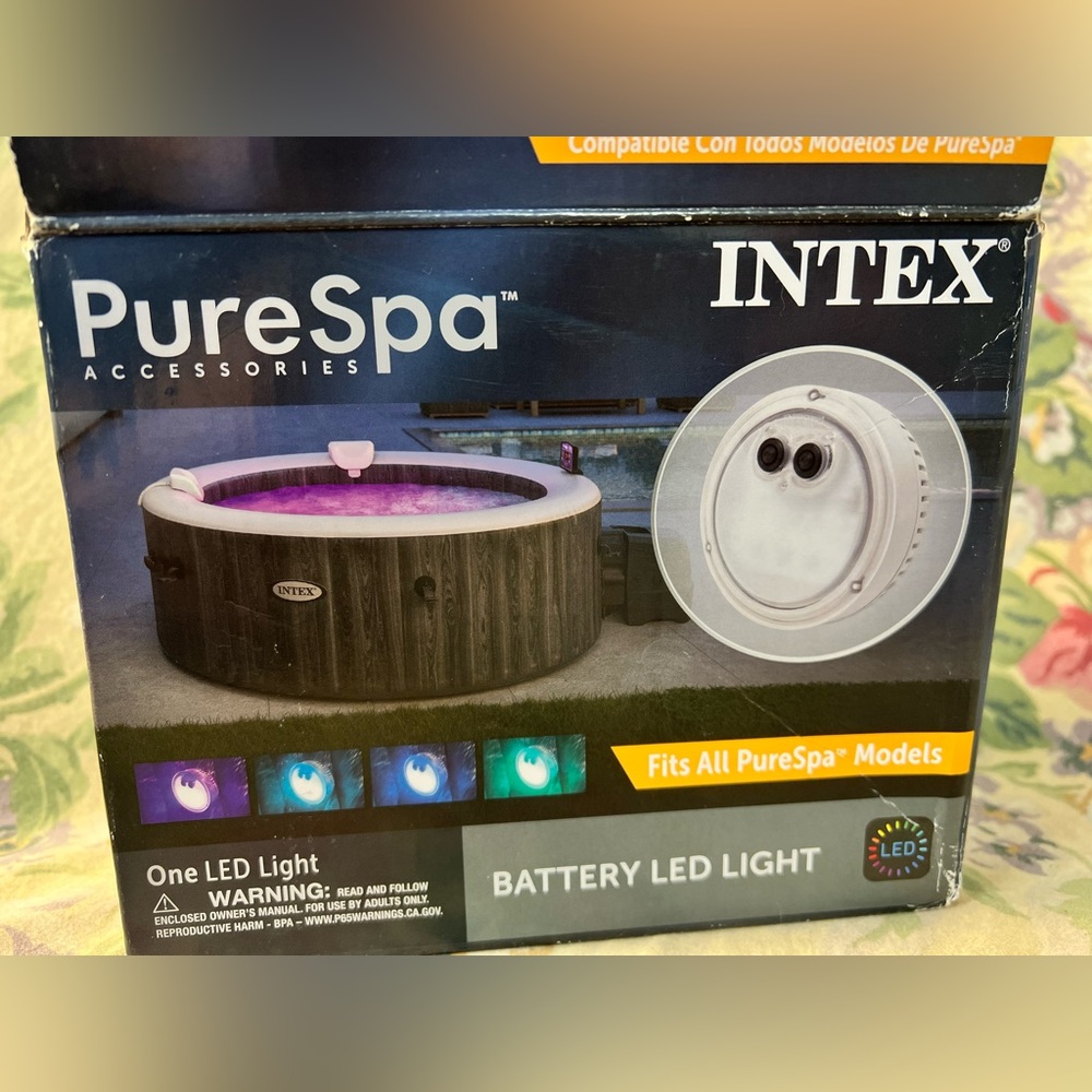 Intex LED Pool Light - Green - Picture 14 of 16